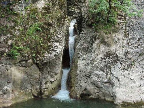 Сахрайские водопады